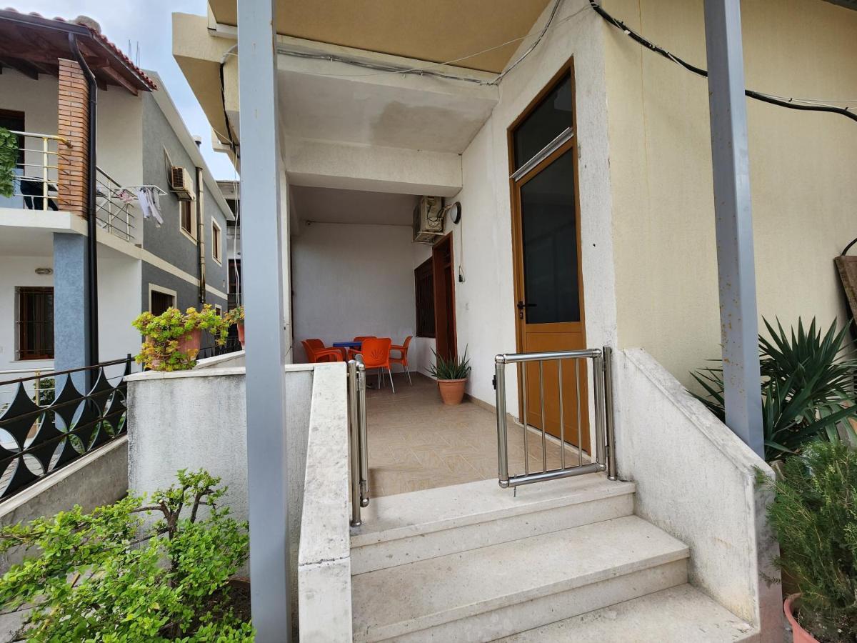 Blue Apartments Vlore Ngoại thất bức ảnh
